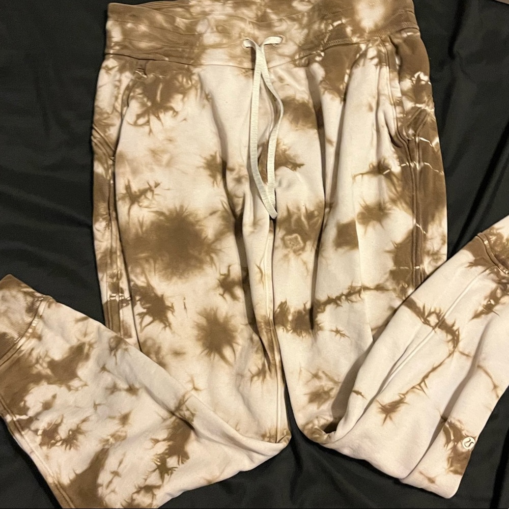lululemon sweatpants